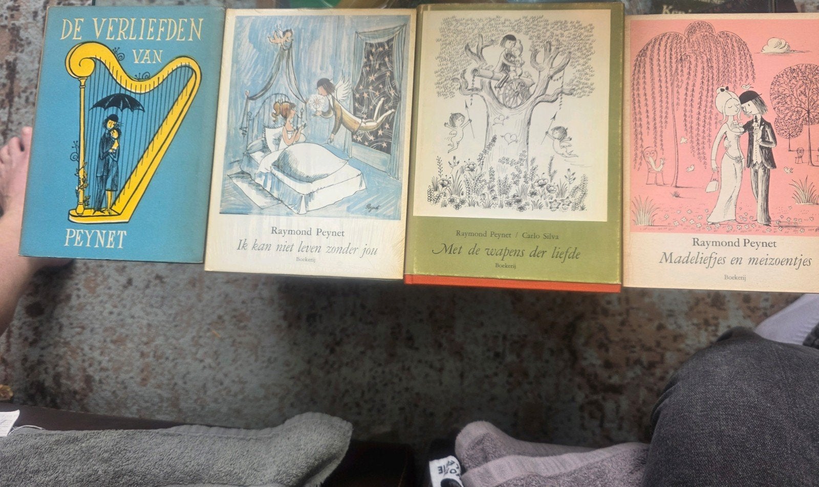 4 boekjes van Raymond Peynet, Verzenden, Gelezen