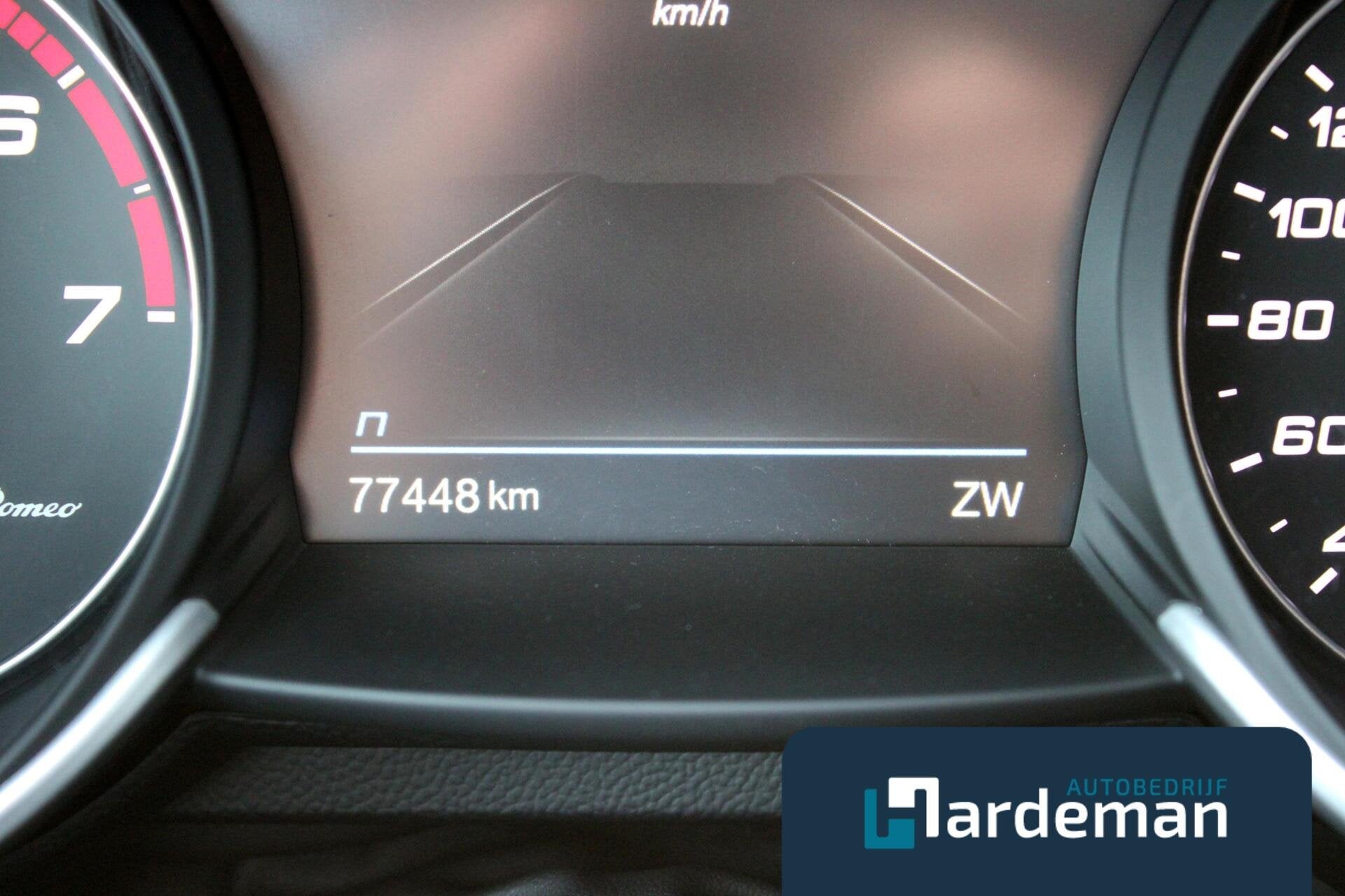 Alfa Romeo Giulia 2.0T TI Verde Visconti Driver Assist., Auto's, Automaat, 745 kg, Achterwielaandrijving, 4 cilinders