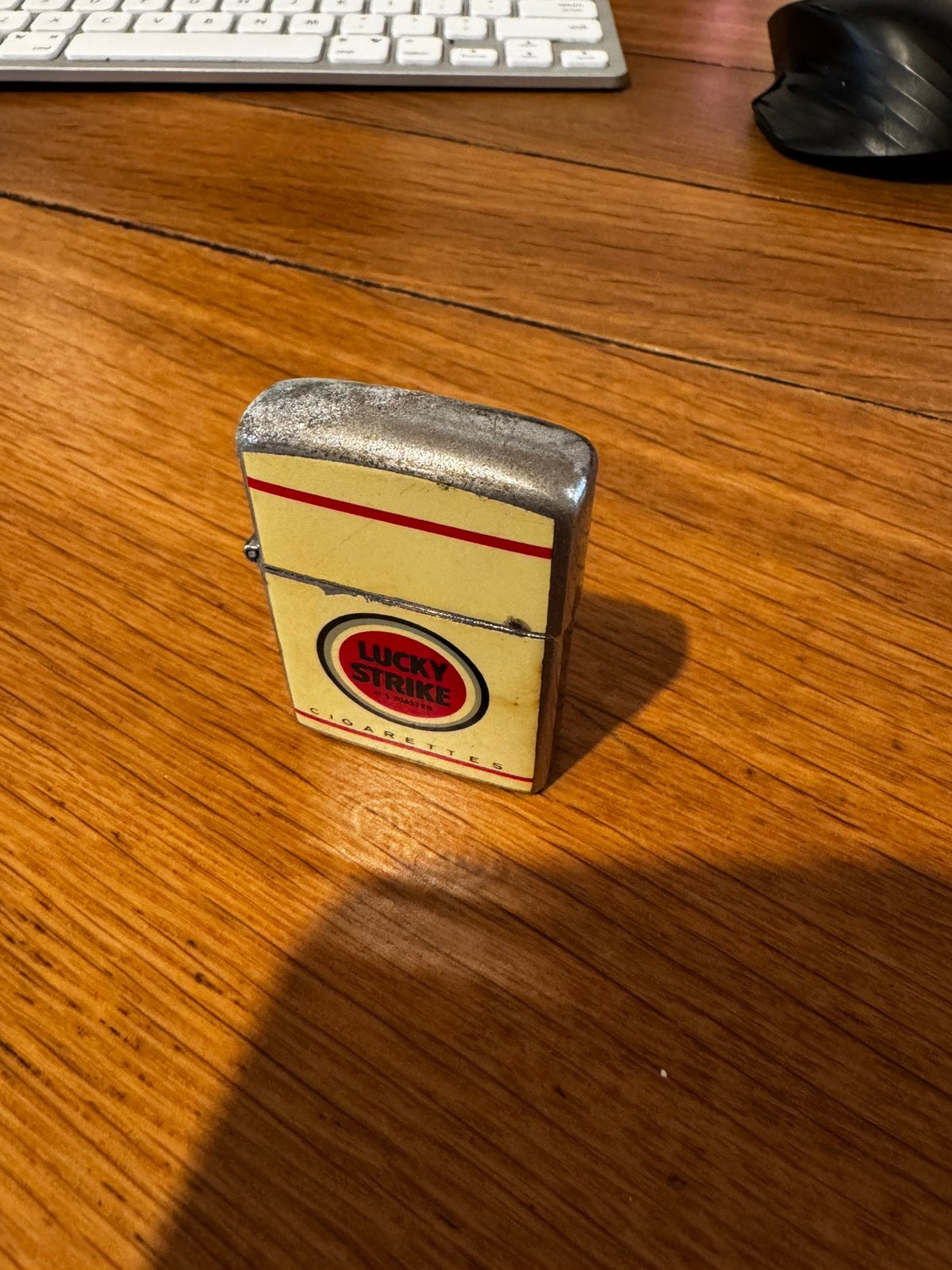 Lucky strike aansteker, Verzamelen, Ophalen of Verzenden, Gebruikt, Aansteker