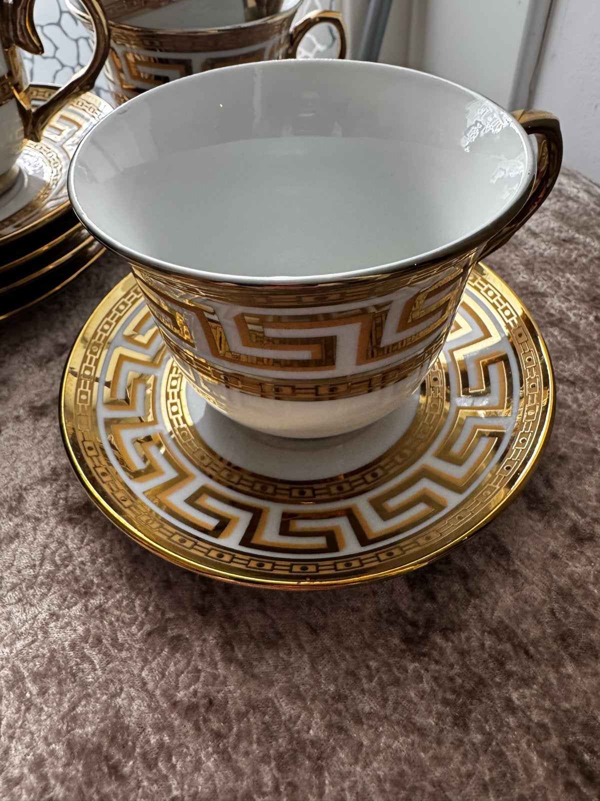 Luxe Thee/Koffie Set uit Dubai - Goudkleurig Design, Huis en Inrichting, Keuken | Servies, Klassiek, Ophalen of Verzenden, Zo goed als nieuw