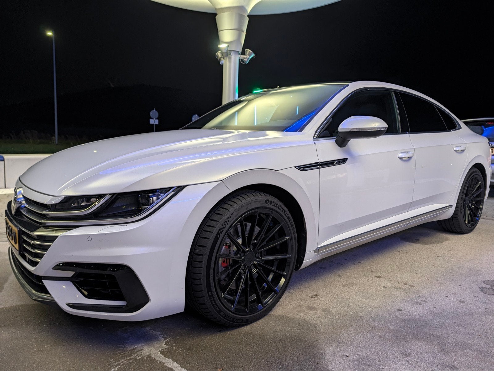 VW Arteon 2.0 TSI R-Line 4Motion DSG | Full option, Auto's, Automaat, Arteon, 4 cilinders, 1984 cc