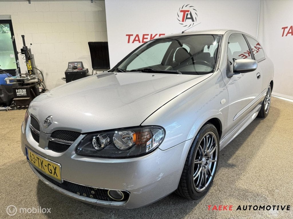 Nissan Almera 1.5 Visia CLIMA/APK/NAP/2EIG, Auto's, Nissan, 4 cilinders, 49 €/maand, Bedrijf, Handgeschakeld