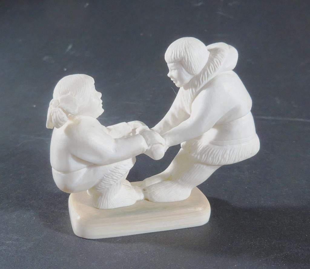 Eskimo  beeldje, Antiek en Kunst, Kunst | Beelden en Houtsnijwerken, Beeld, Natuurlijk materiaal, Groep mensen, Minder dan 20 cm