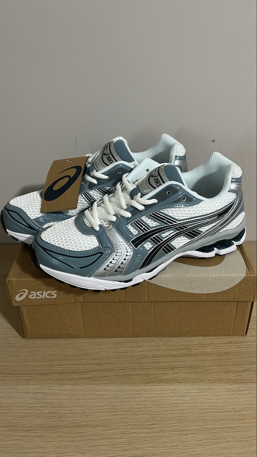 ASICS Gel-Kayano 14 - Maat 42, Kleding | Dames, Schoenen, Ophalen of Verzenden, Nieuw, Wit, Sneakers of Gympen