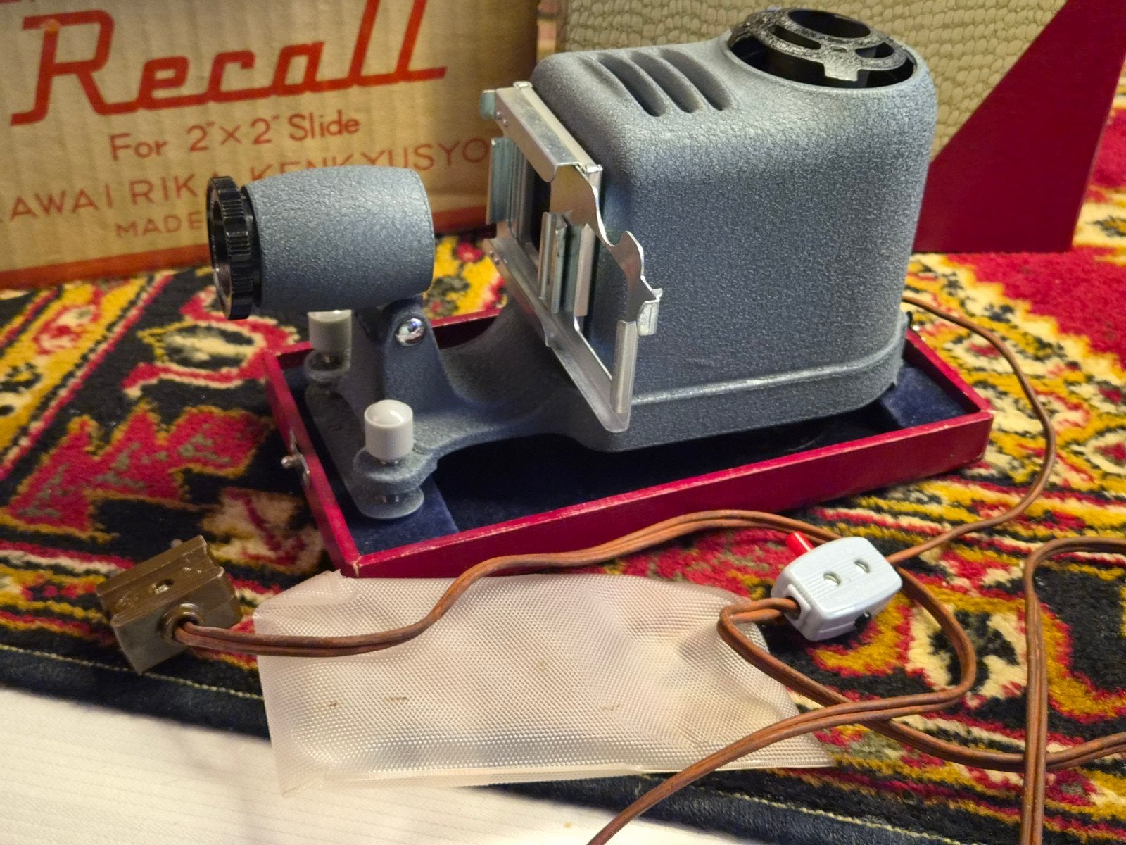 Vintage Japanse compacte dia projector met 150W lamp, Ophalen of Verzenden, Gebruikt
