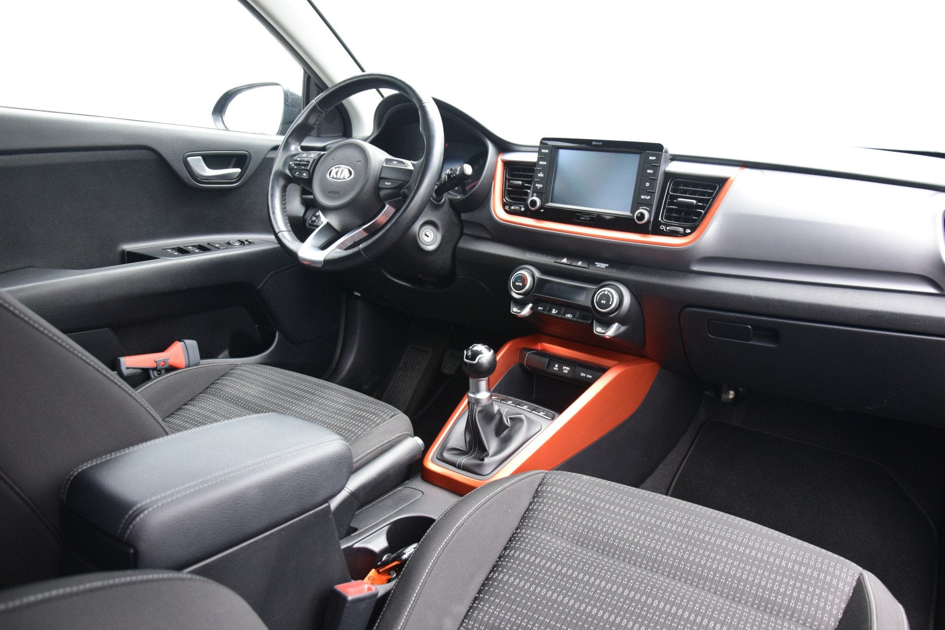 Kia Stonic 1.2 MPi ComfortPlusLine Navigator Ecc Stuur/Stoel, Voorwielaandrijving, 83 pk, Bedrijf, Handgeschakeld