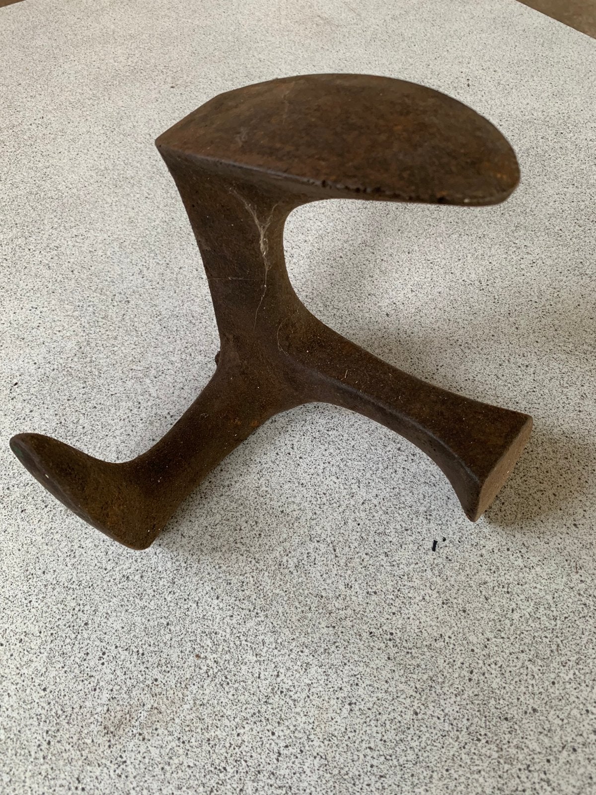 Schoenmakers aambeeld, Ophalen