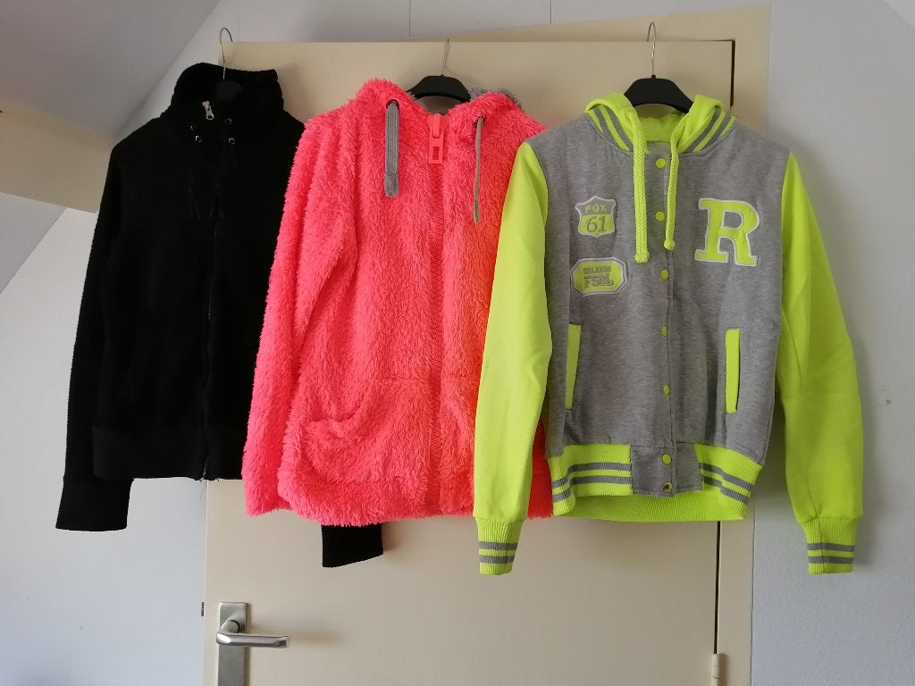 Fluffy Vesten / Jackets - Maat 36 / 38 / S / M - Set van 3, Kleding | Dames, Verzenden, Zo goed als nieuw, Grijs, Update