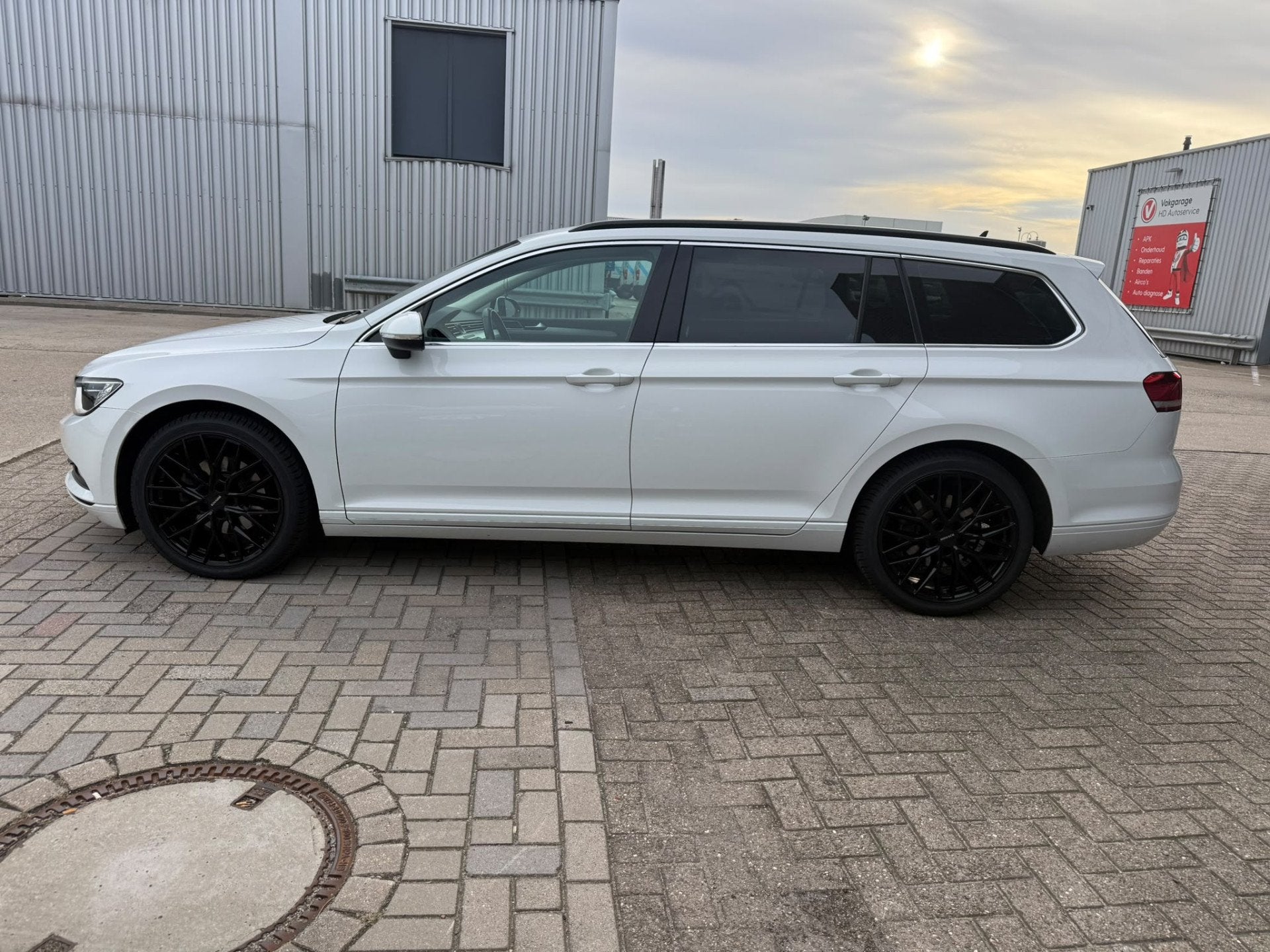 Volkswagen Passat Variant 1.6 TDI Comfortline (bj 2018), Auto's, Stof, Euro 6, 4 cilinders, Wit