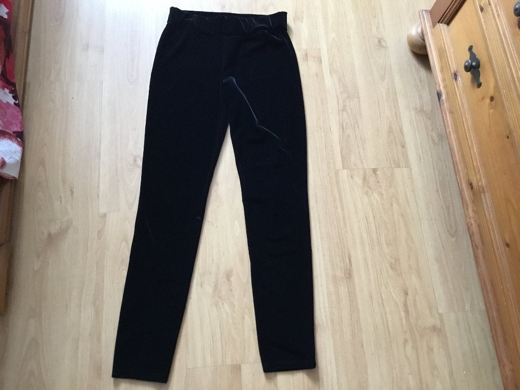 Zwarte fluweelachtige broek van rinascimento. Maat m, Maat 38/40 (M), Zwart, Rinascimento, Ophalen of Verzenden