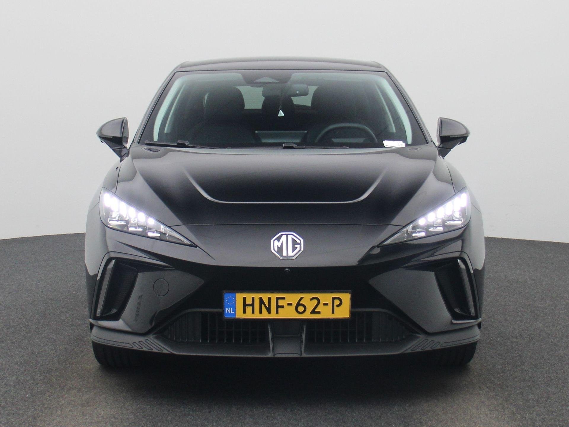 MG 4 Long Range Luxury 64 kWh, Automaat, 12 maanden, Achterwielaandrijving, Gebruikt
