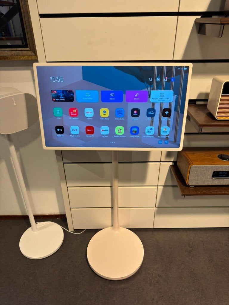 LG StandbyMe TV ,Touchscreen, Apps,  Accu verijdbaar, Ophalen, LED, 50 Hz, Zo goed als nieuw