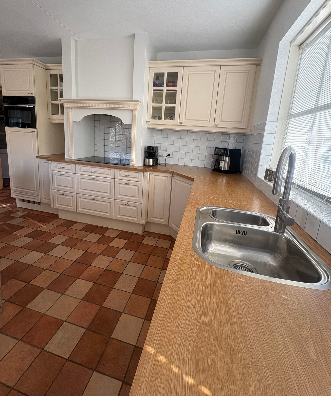 G.o.h hoekkeuken van Tulp keukens., Huis en Inrichting, Keuken | Complete keukens, Ophalen