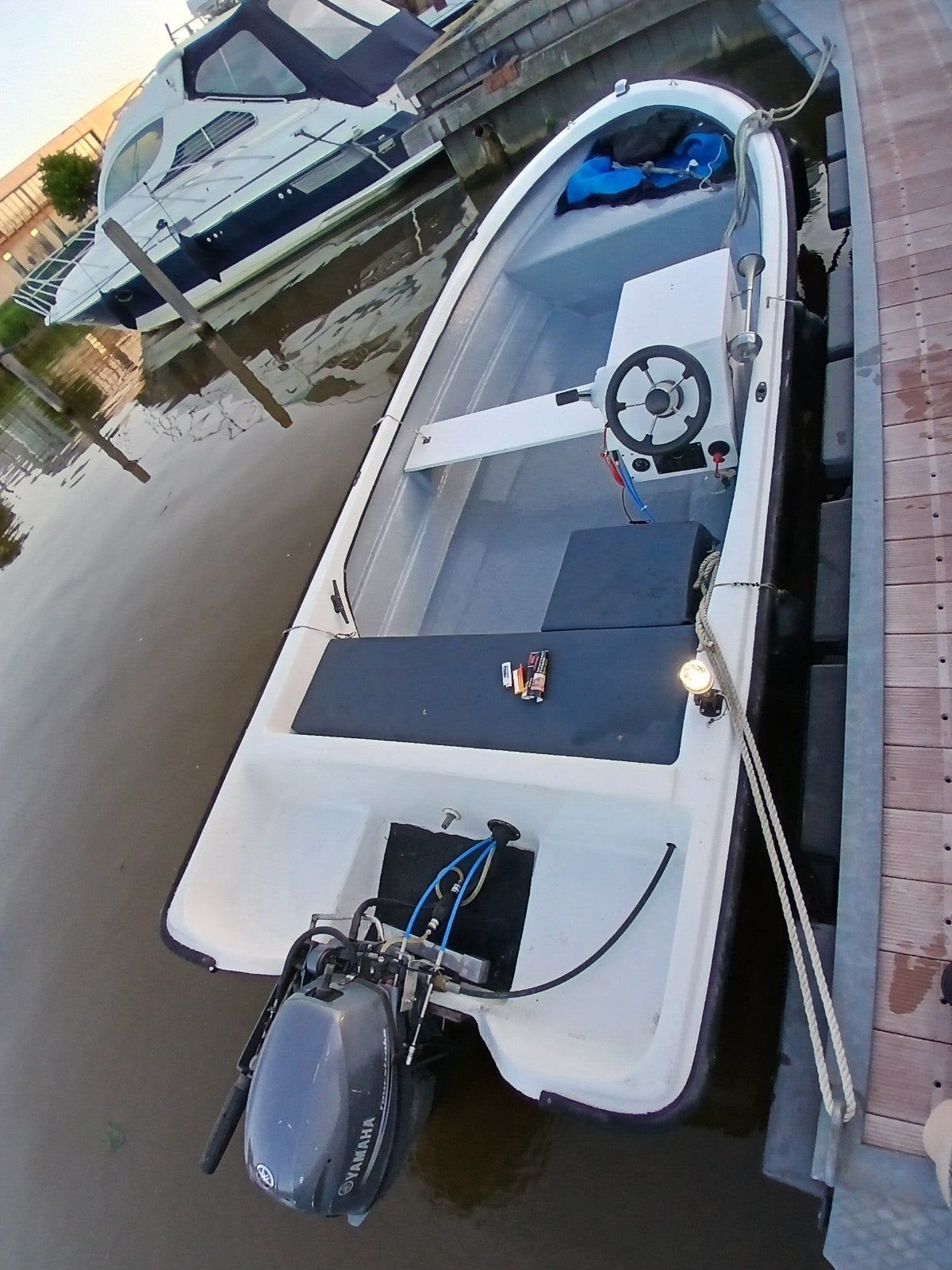 Visboot met 8 pk, Watersport en Boten, Ophalen of Verzenden, Zo goed als nieuw, Ankeren en Afmeren, Zeilboot of Motorboot