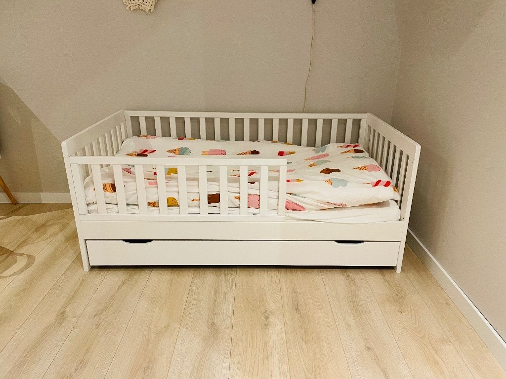 Peuterbed Petit Amelie (140x70 cm) incl. lade en matras, Kinderen en Baby's, Ophalen, Gebruikt, 70 tot 85 cm, 140 tot 160 cm