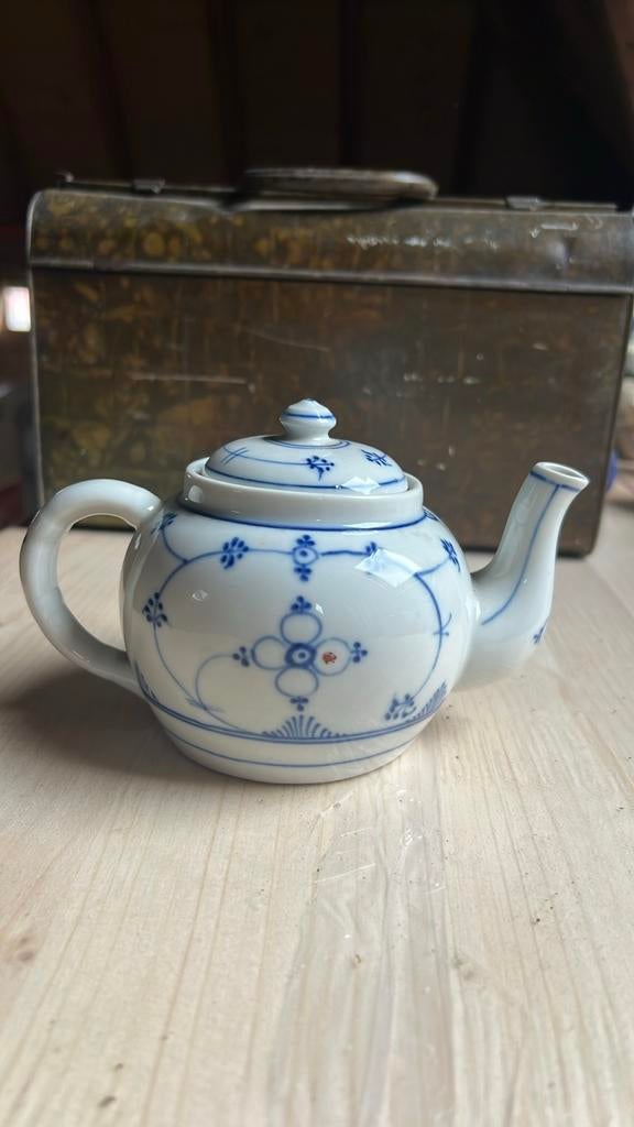 Meissen Sasksische theepot met blauwe decoratie, Ophalen of Verzenden