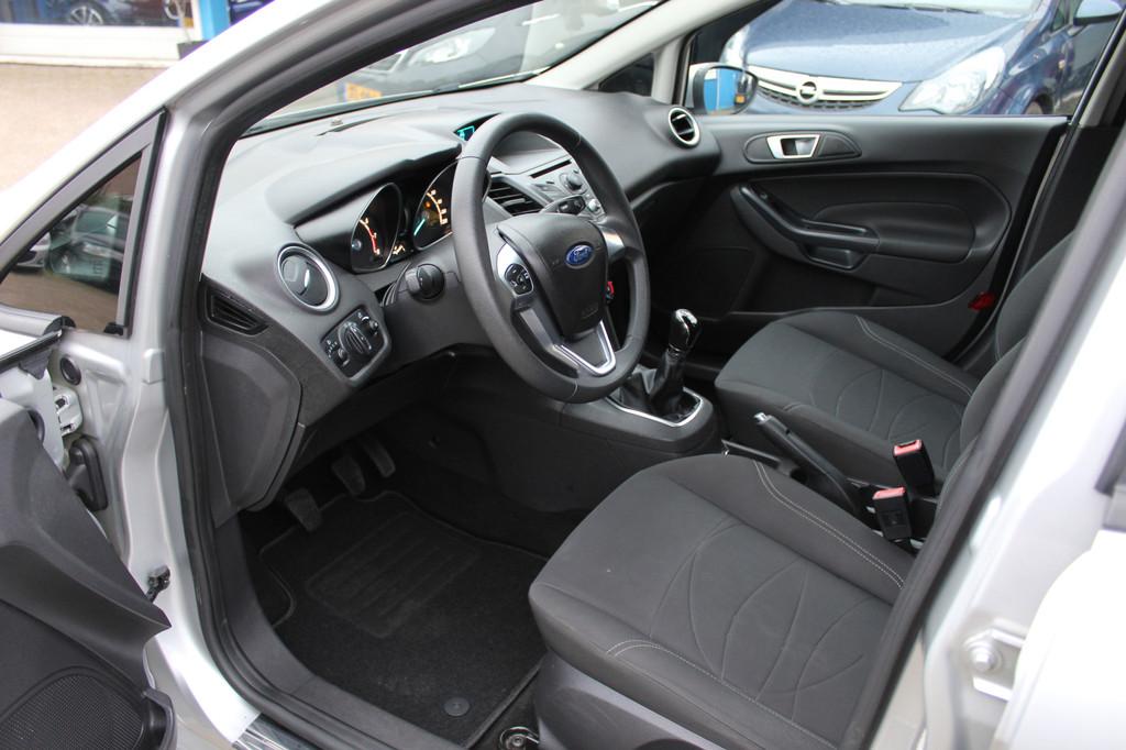 Ford Fiesta 1.2-16V "Titanium" LMV - Airco - 5 Deurs ! 82 Pk, Auto's, Euro 5, 82 pk, Bedrijf, Handgeschakeld