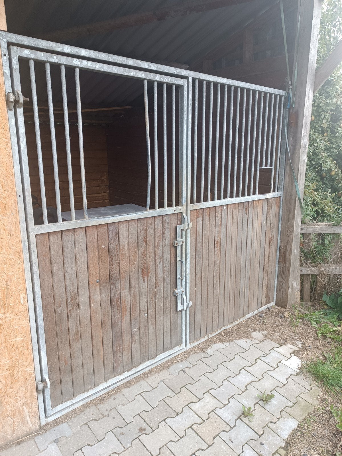 stalwand, Dieren en Toebehoren