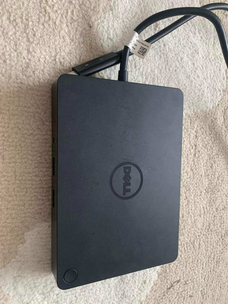 Dell Docking Station K17A - WD15, Ophalen of Verzenden, Gebruikt, Docking station, Laptop