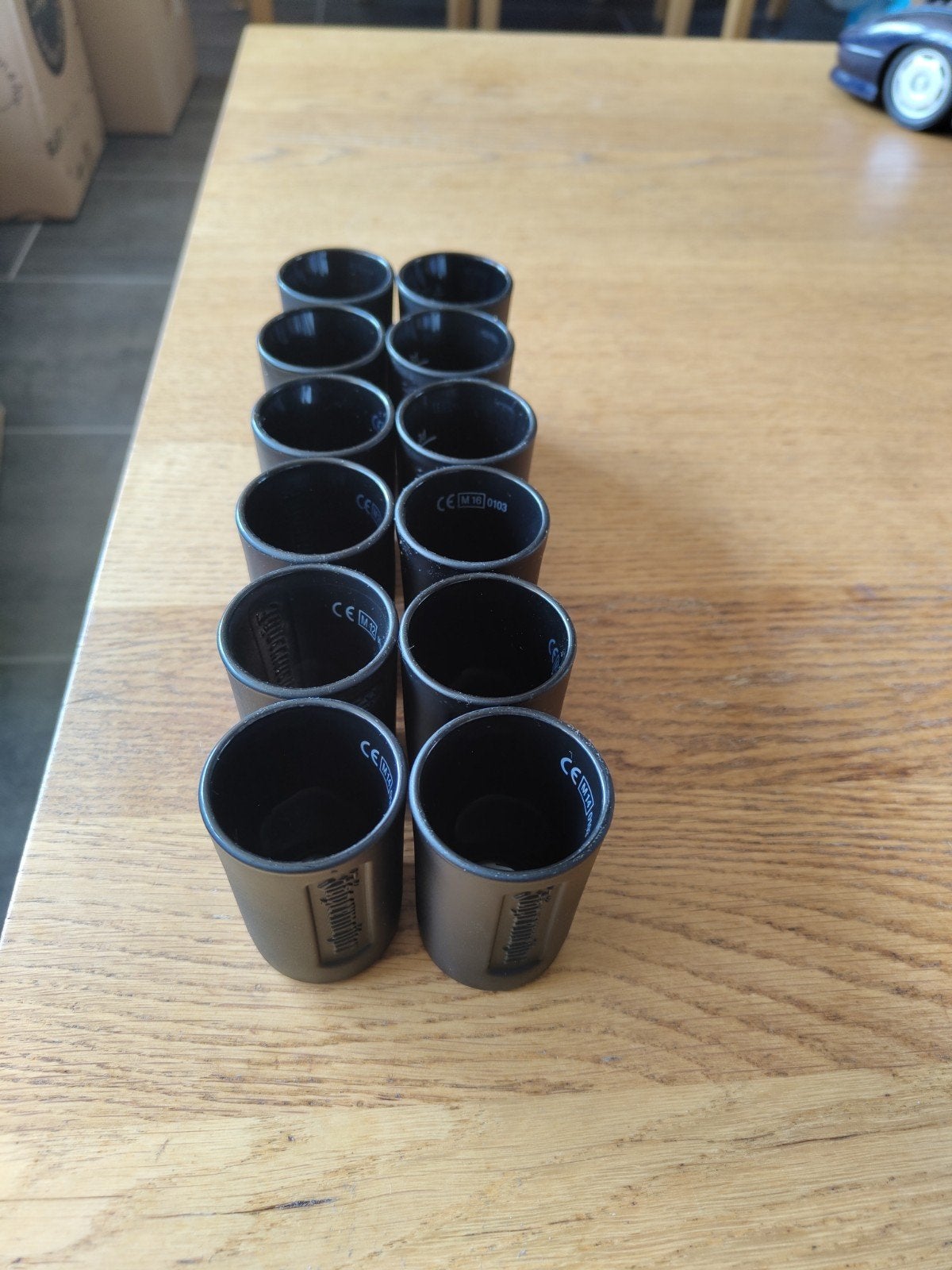 Jägermeister zwarte shotglaasjes - Set van 12, Huis en Inrichting, Ophalen, Zo goed als nieuw, Zwart, Overige merken