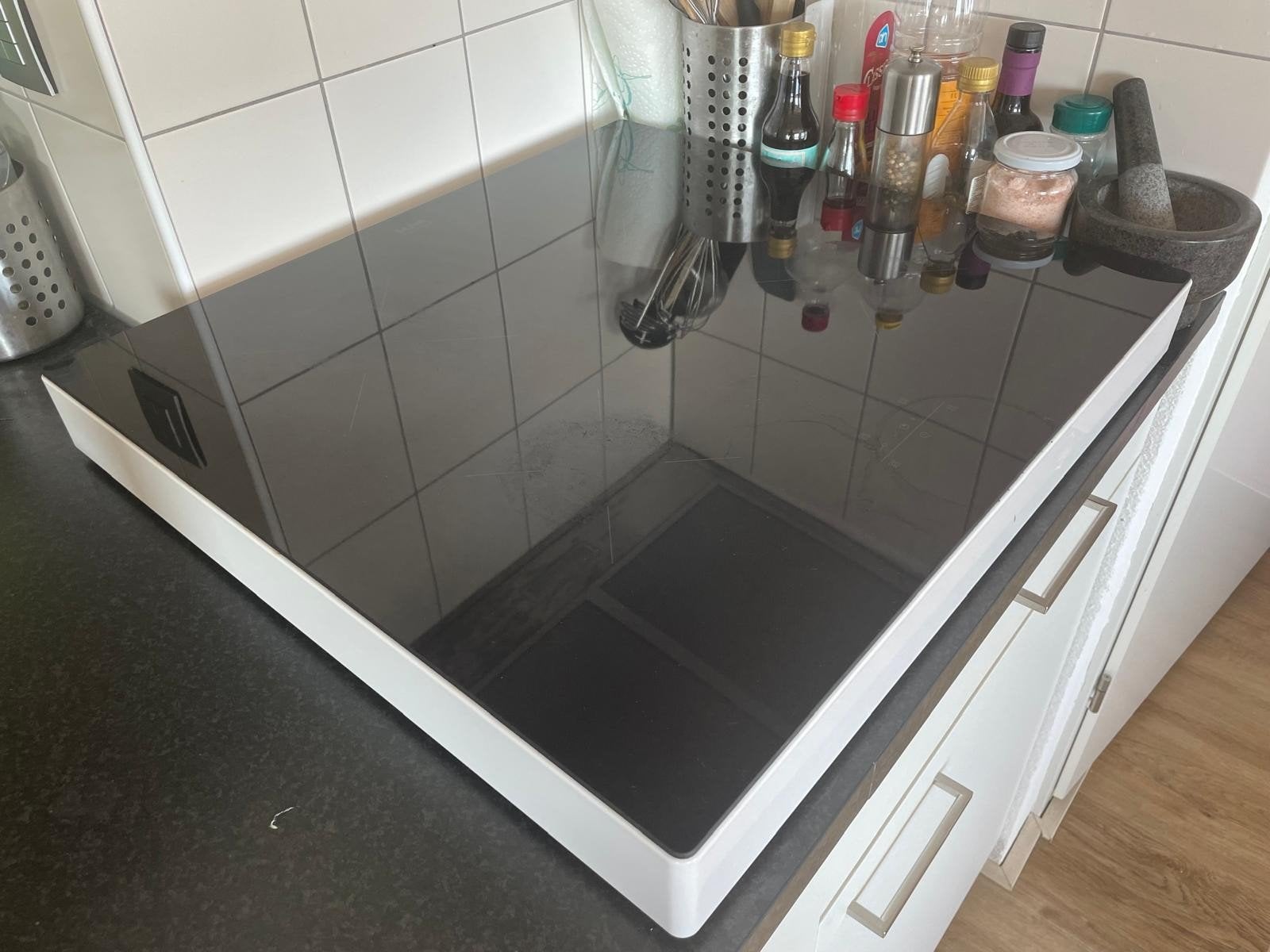 ETNA KIV360WIT Inductiekookplaat Perilexstekker, Ophalen, 4 kookzones, Zo goed als nieuw, Inductie