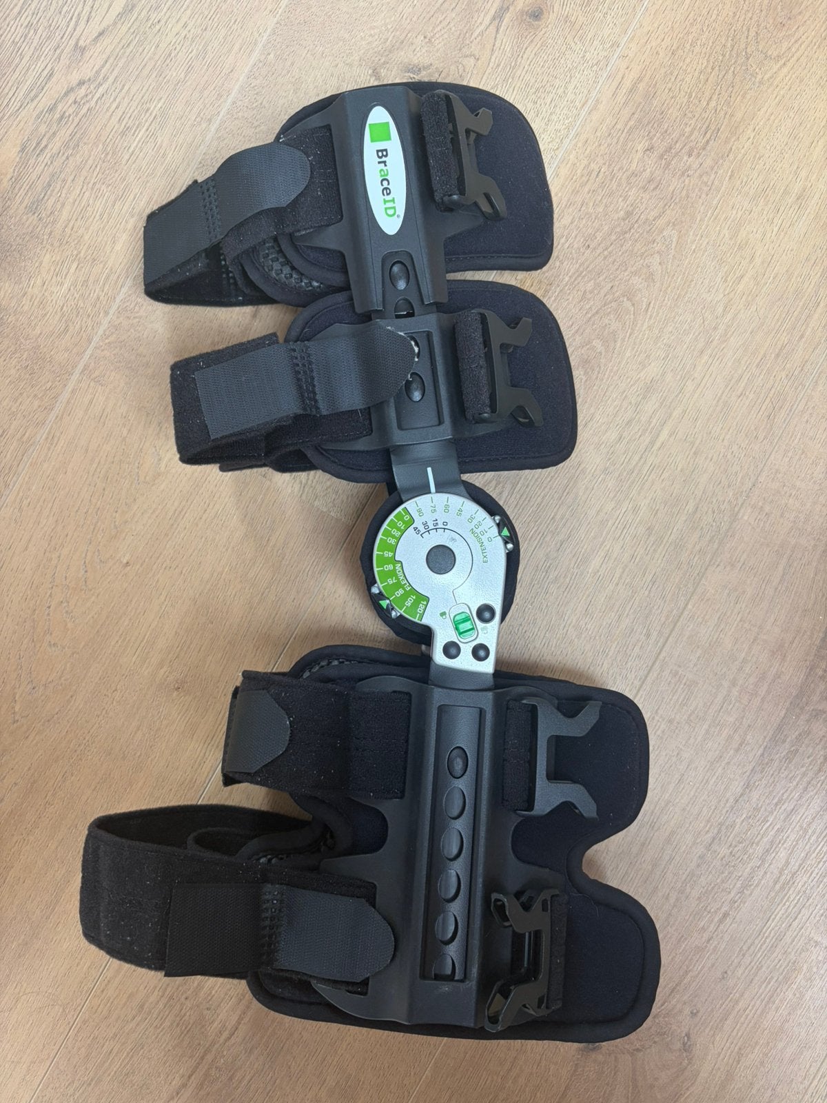 Brace voor knie, Ophalen, Zo goed als nieuw