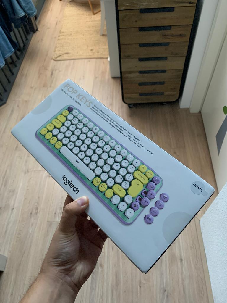 Logitech Pop Keys Daydream QWERTY (Nieuw), Nieuw, Ophalen of Verzenden, Draadloos, Qwerty