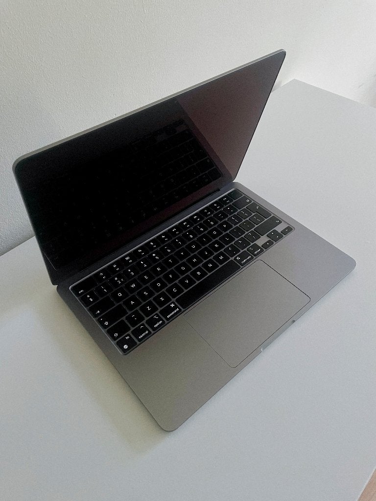 MacBook Air M3 13,6” 16GB 512GB