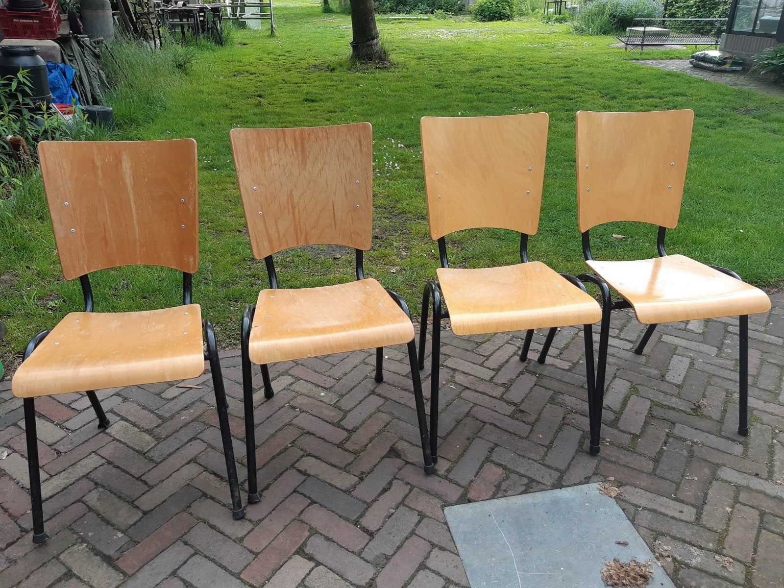 4 Schoolstoelen Eromes Marko, Ynske Kooistra, industrieel, Huis en Inrichting, Ophalen, Gebruikt, Bruin, Vier