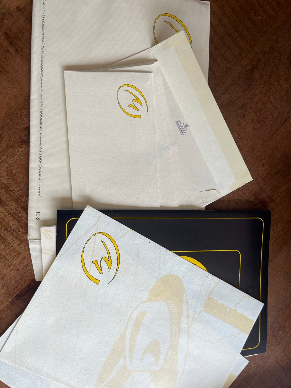 Gele teken briefpapier jacobs, Ophalen