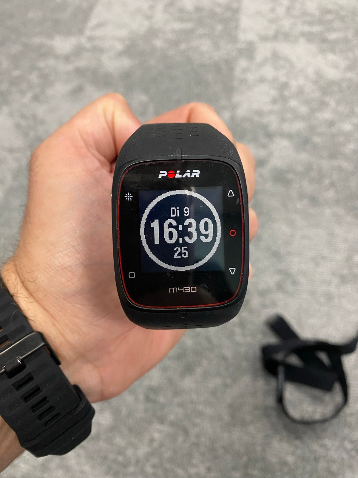 Polar M430 GPS hardloophorloge met hartslagmeter, Sport en Fitness, Hartslagmeters, Ophalen of Verzenden, Gebruikt, Polar, Met borstriem