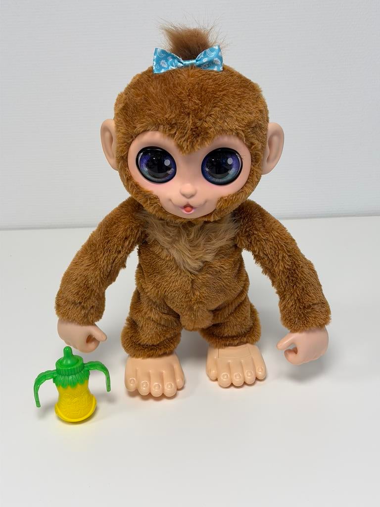 FurReal Peanut The Playful Monkey Interactieve Aap + flesje, Kinderen en Baby's, Speelgoed | Knuffels en Pluche, Met kleding of accessoire
