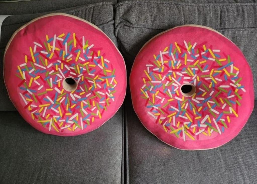 Leuke kussens in vorm van een donut, Ophalen of Verzenden, Gebruikt, Roze, Rond