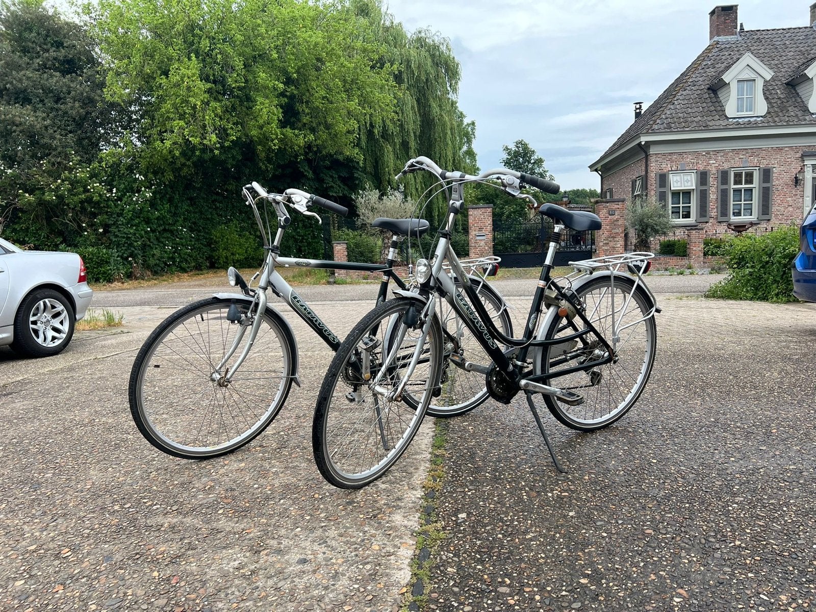 Twee Batavus Cayuca fietsen - Dames en Herenmodel, Fietsen en Brommers, Ophalen, Velgrem, Versnellingen, Batavus