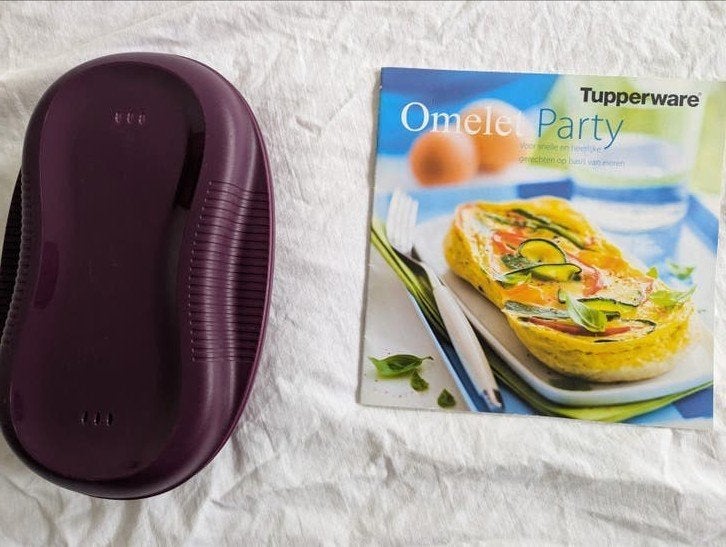 Tupperware omelet maker, 430 ml, Paars, Ophalen of Verzenden, Zo goed als nieuw