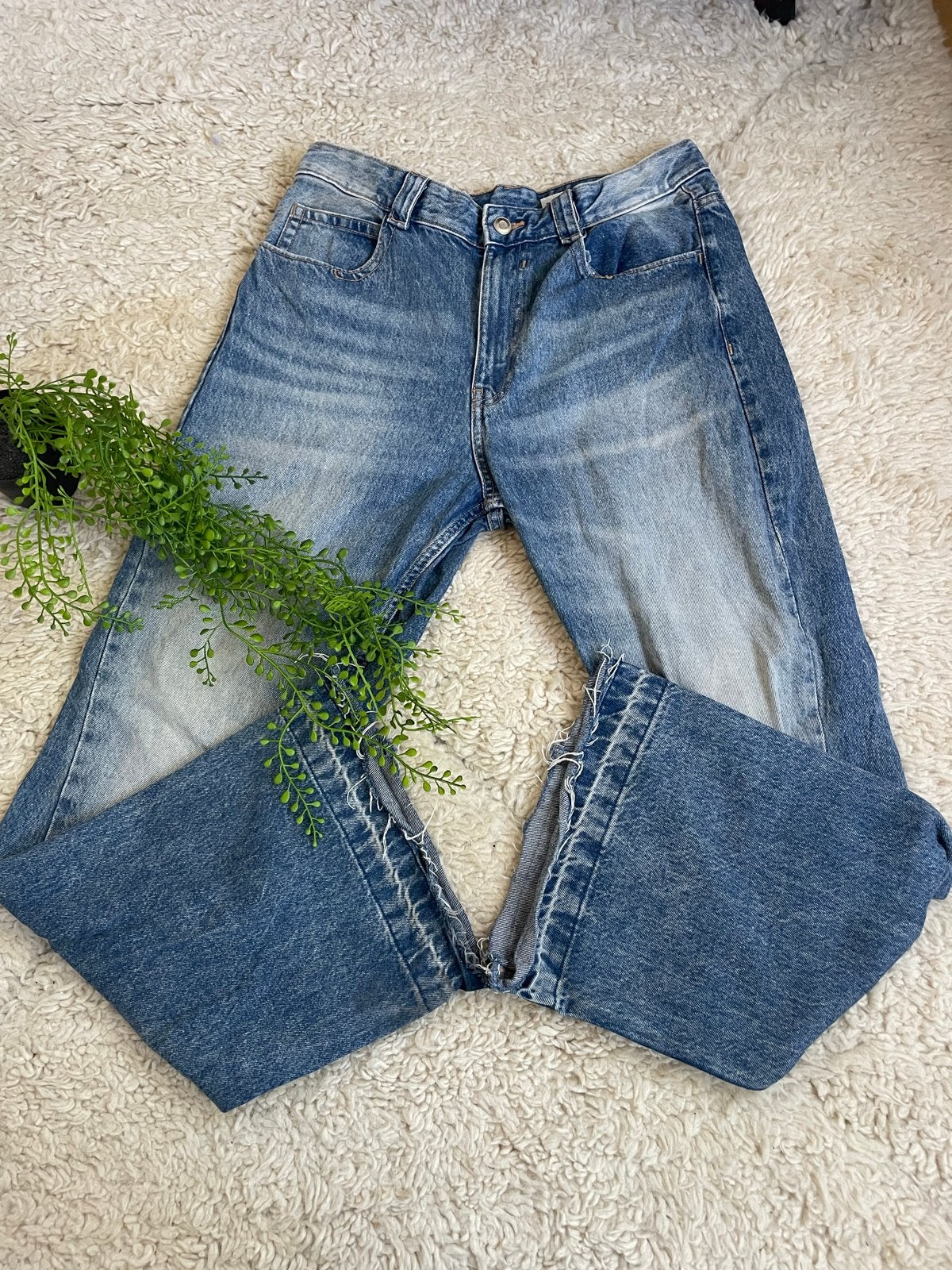 Bershka flared jeans - Maat 40, Kleding | Dames, Ophalen of Verzenden, Zo goed als nieuw, Blauw, W30 - W32 (confectie 38/40)