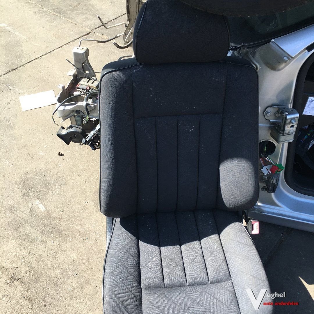 Mercedes W124 Station 1995    2500057   Stoel Rechtsvoor, Ophalen, Gebruikt, -, -