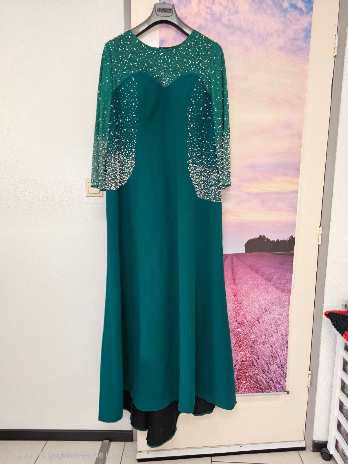 Elegante avondjurk met strass details, Kleding | Dames, Jurken, Maat 46/48 (XL) of groter, Ophalen of Verzenden, Onbekend, Zo goed als nieuw