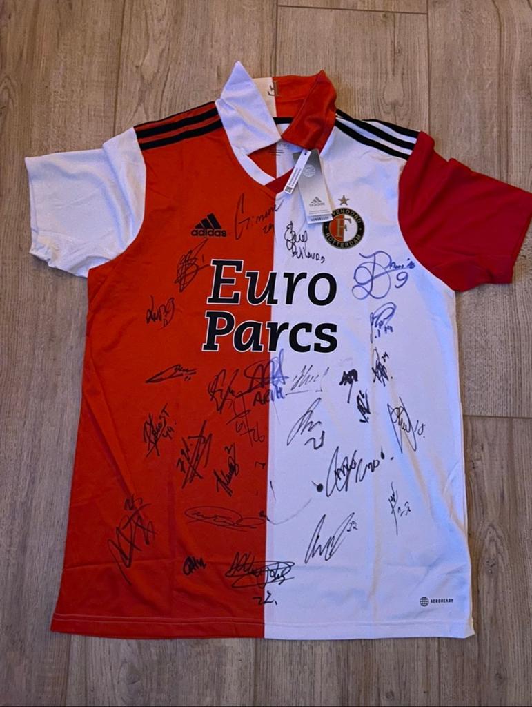 Gesigneerd Feyenoord shirt 2022/2023 - Volledige selectie, Sport en Fitness, Voetbal, Maat L, Ophalen of Verzenden, Nieuw, Shirt