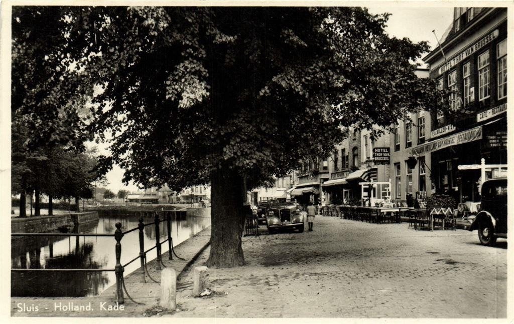 Sluis - Holland. Kade - Hotel Hof van Brussel - 1956 gelopen, Verzenden, 1940 tot 1960, Gelopen, Zeeland