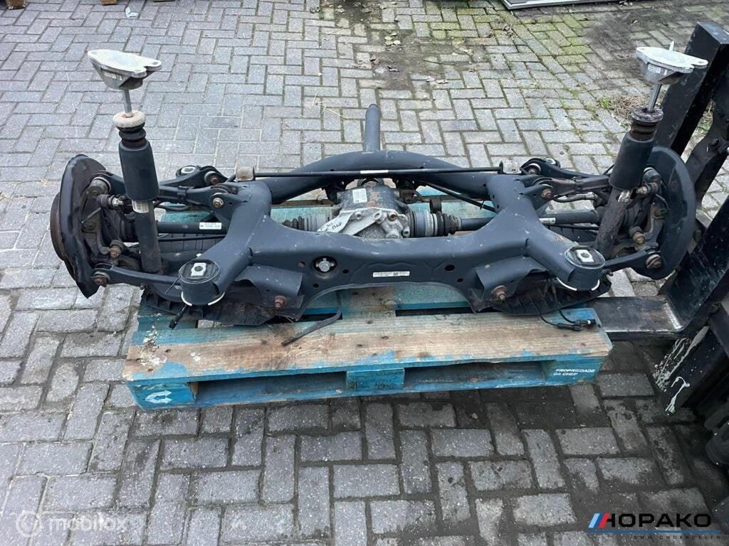 Achteras BMW F30 F31 330E hybride 7541580, Auto-onderdelen, Gebruikt, Einsteinlaan 5 rijswijk, Bmw, Ophalen of Verzenden