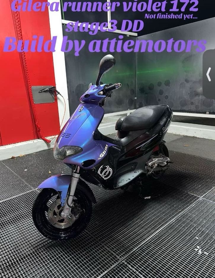 Gillers runner stage 3 dd 2 takt, Fietsen en Brommers, Scooters | Piaggio, Ophalen, Zo goed als nieuw, Benzine, Overige modellen
