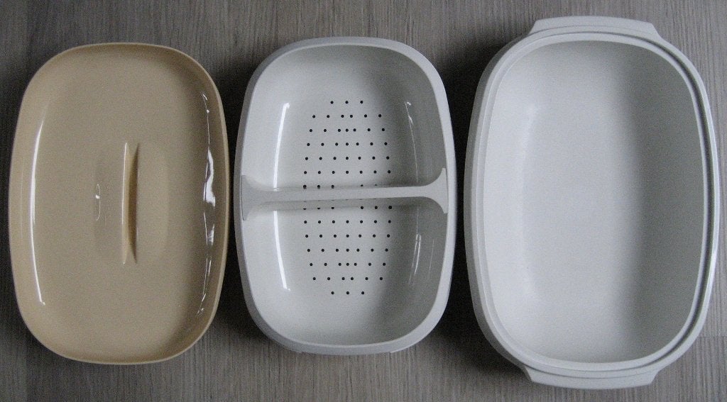 Tupperware stoompan/magnetron schaal, Schaal, Ophalen of Verzenden, Zo goed als nieuw, Crème
