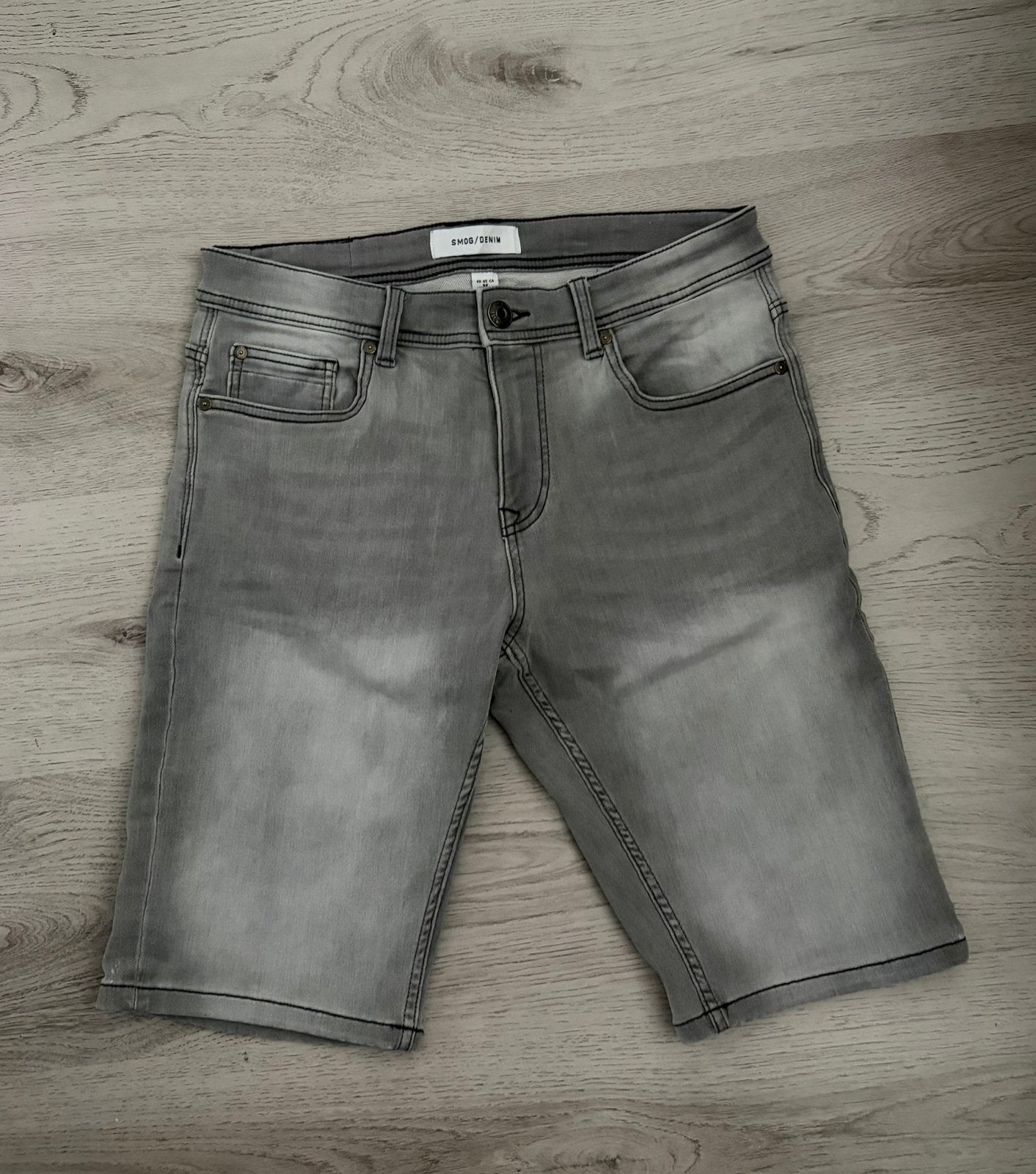 Grijze jeansshort SMOG Denim maat M – moderne slim fit, Kleding | Heren, Spijkerbroeken en Jeans, Ophalen of Verzenden, Zo goed als nieuw