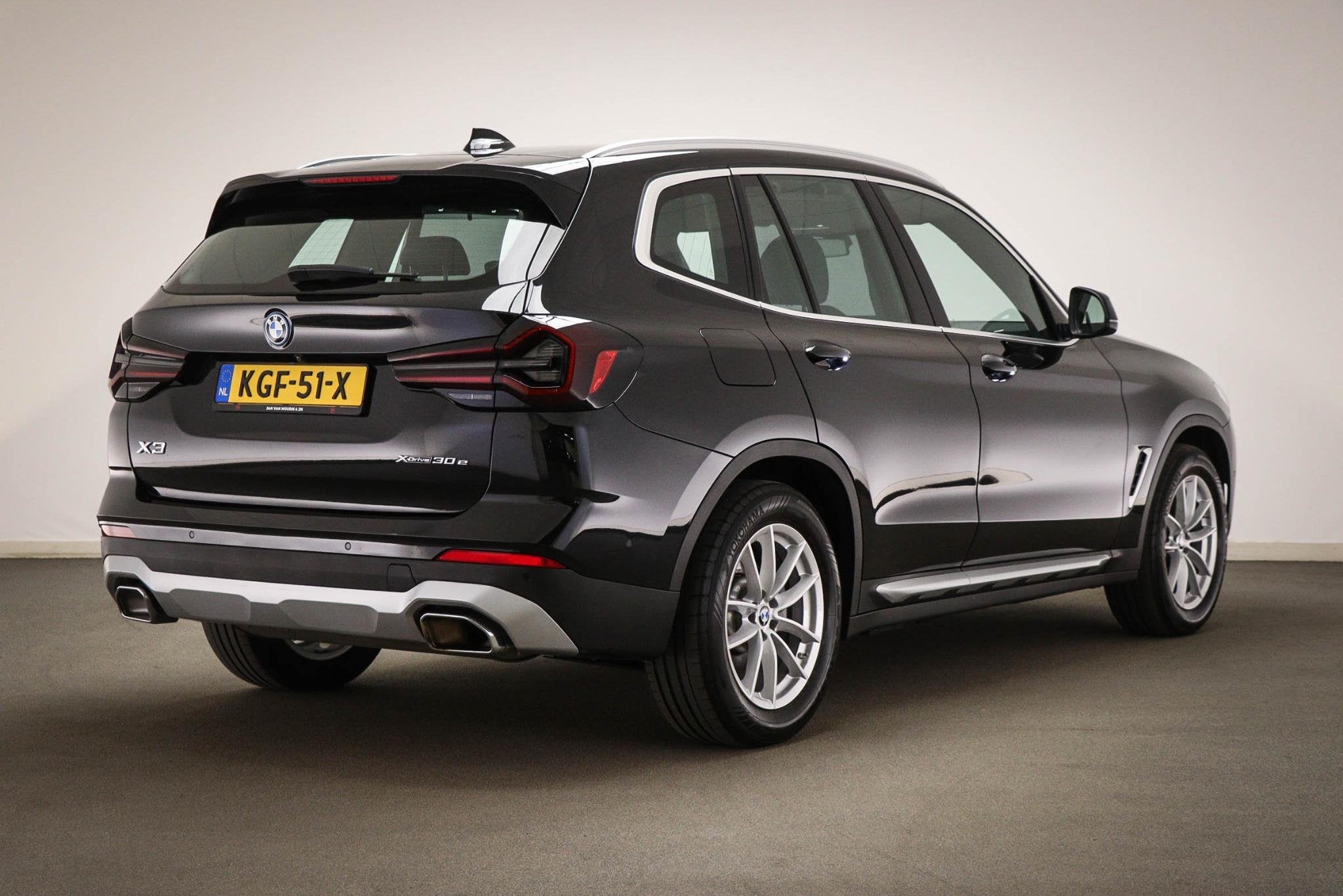 BMW X3 xDrive30e Business Edition Plus | Facelift | SOH 91%, Auto's, BMW, Gebruikt, 4 cilinders, Zwart, Bedrijf
