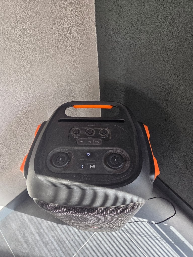 Foto 3 van JBL speaker 710 (zo goed als nieuw)