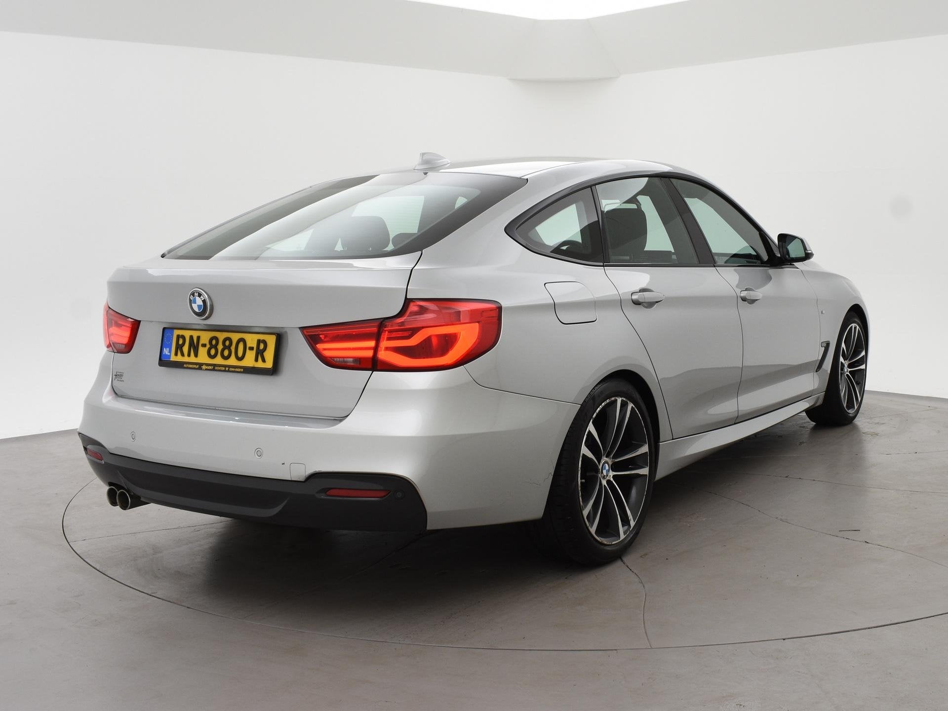 BMW 3-serie Gran Turismo 320d M-SPORT AUT. EXECUTIVE + ALCAN, Auto's, Automaat, 745 kg, Achterwielaandrijving, Origineel Nederlands