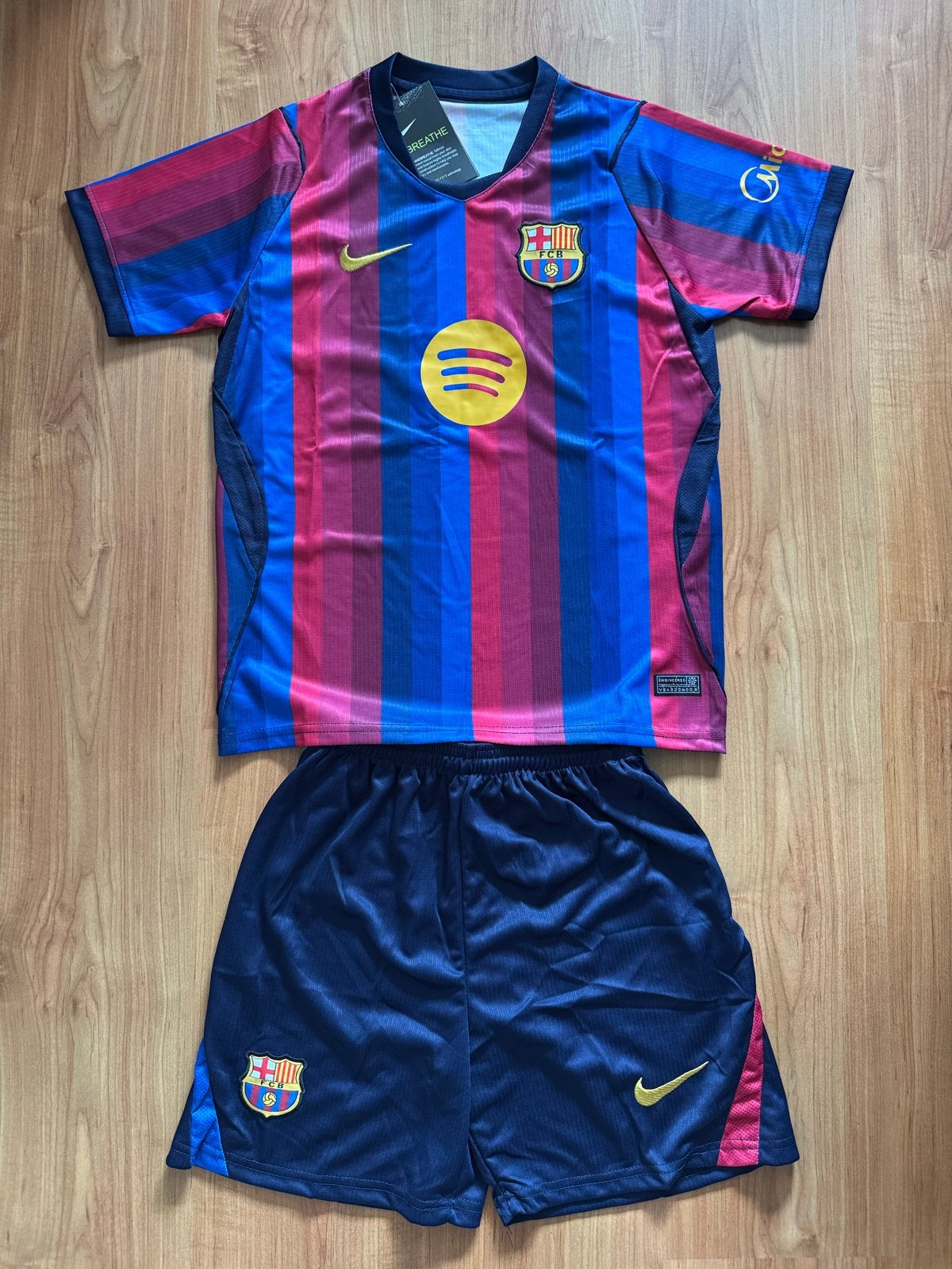 Barcelona 26/27 Thuis Kids Tenue - Maat 26 (145-155 cm), Meerkleurig, Nieuw, Ophalen of Verzenden, Voetbal