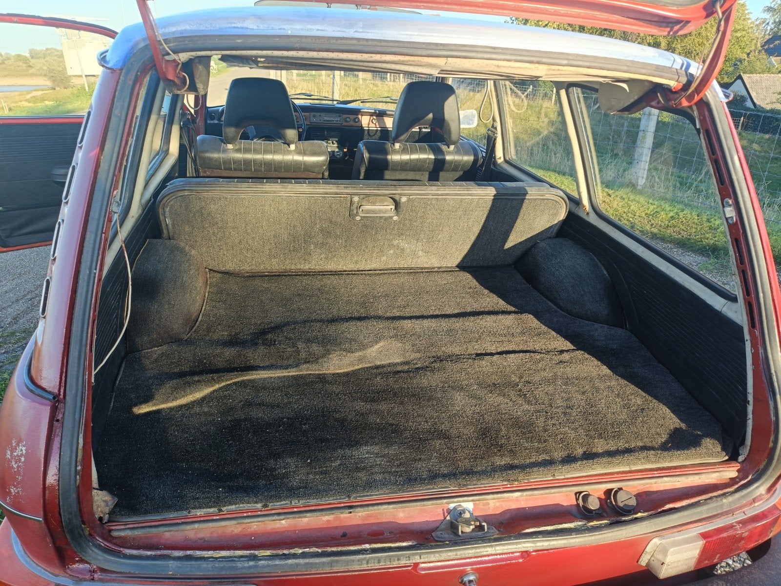 Volkswagen 412 1.7 LE Variant 1973 Blauw, foto 10