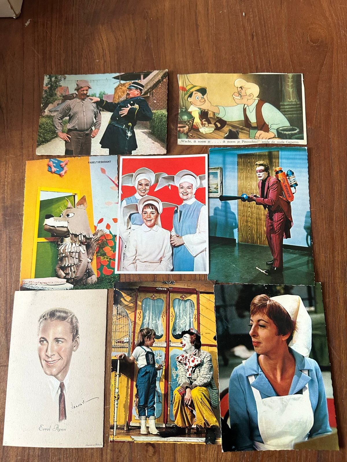 Negen vintage ansichtkaarten, tv iconen 1950. 1960, Ophalen of Verzenden, 1960 tot 1980, Gelopen, Zuid-Holland